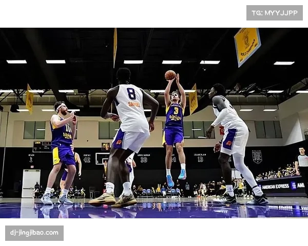 湖人防守效率三月提升至110.1 利用失误得分能力显著增强 湖人防守效率三月提升至110.1 利用失误得分能力显著增强